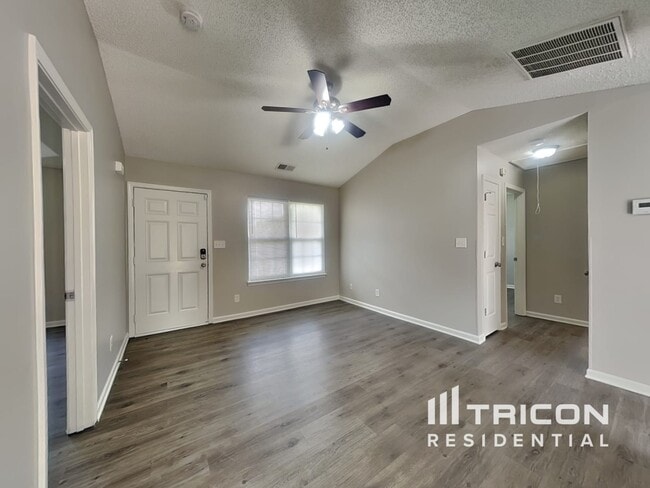 Building Photo - 9923 Austin Samuel Pl