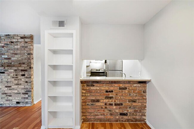 Foto del edificio - 525 Heights Blvd