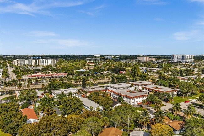 Foto del edificio - 329 SW 1st Ct