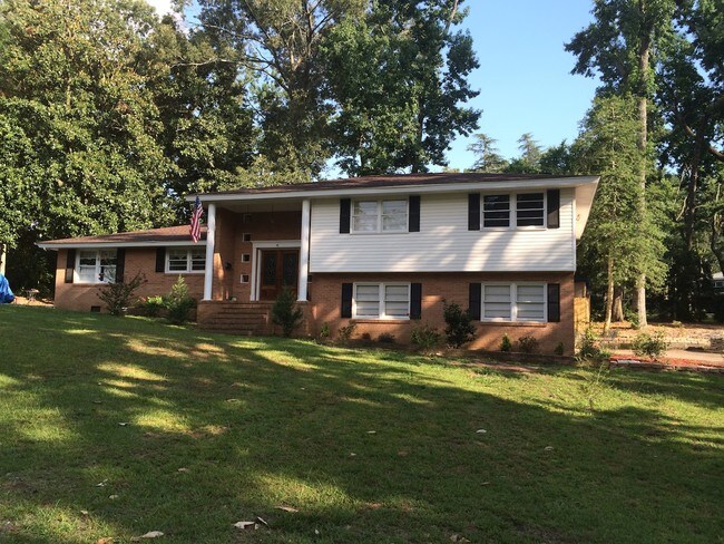 Building Photo - 125 Grace Cir SW