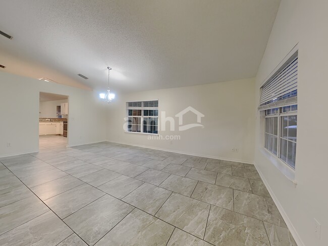 Building Photo - 2326 Creekfront Dr
