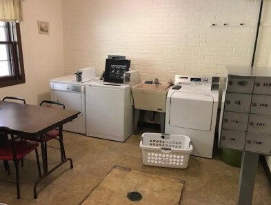 Foto del edificio - 200 W Bluff St