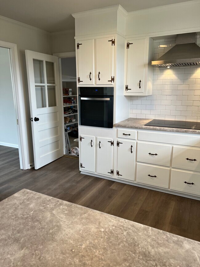 834 Castle Heights Ave, Lebanon, TN 37087 House Rental in Lebanon, TN