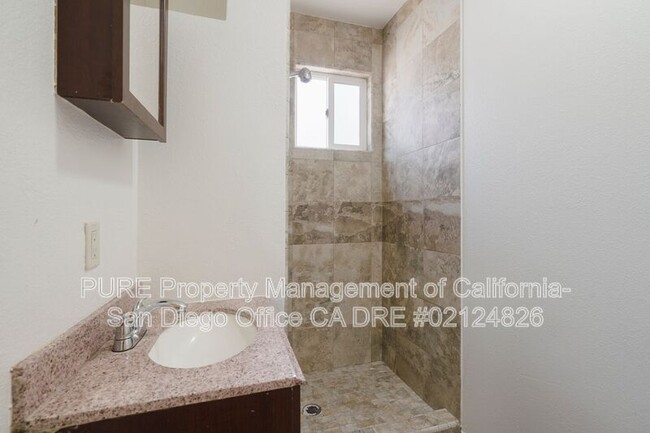 Building Photo - 1146 Delta St