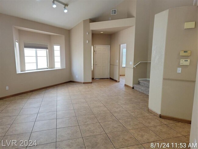 Building Photo - HEART OF GREEN VALLEY -- BED & BATH DOWNST...
