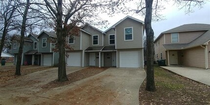 Building Photo - 406 N Cleveland Ave