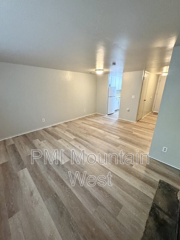 Building Photo - 528 S 1100 E