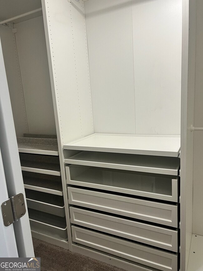 Foto del edificio - 7150 Fringe Flower Dr