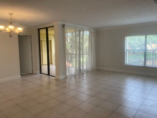 Foto del edificio - 3884 Coral Tree Cir