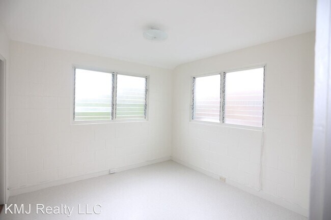 Foto del edificio - 1 br, 1 bath House - 36 Maluniu Ave., #2