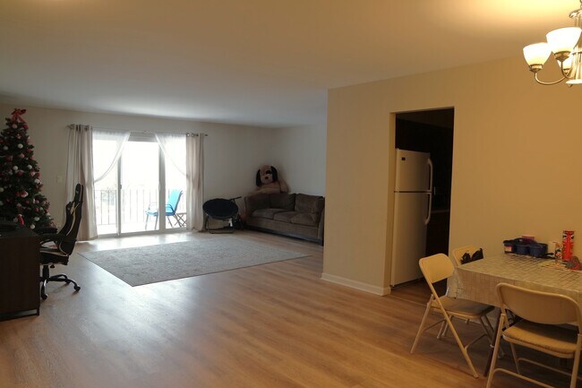 Foto del edificio - 10381 Dearlove Rd