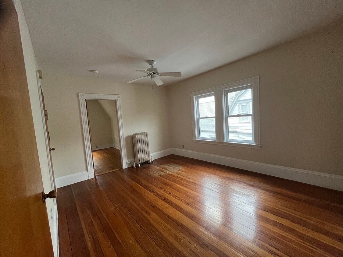 Foto principal - 30 Rindge Ave