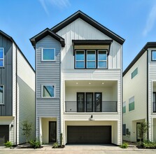 Building Photo - 2304 Hoskins Dr