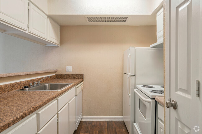 1BR, 1BA - 725SF - Rockridge Springs Apartments