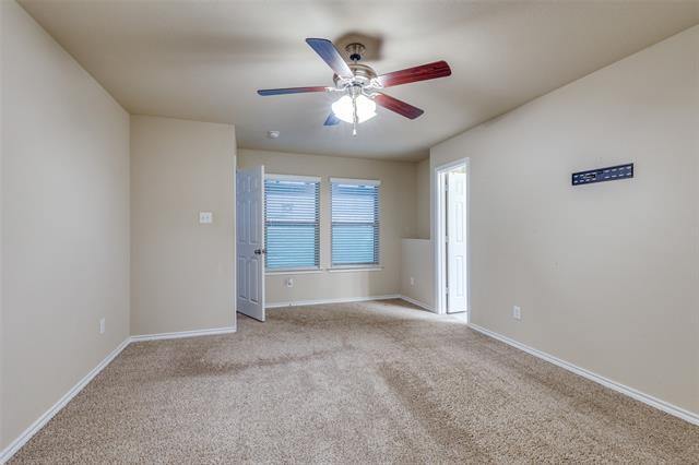 Foto del edificio - 10832 Live Oak Creek Dr