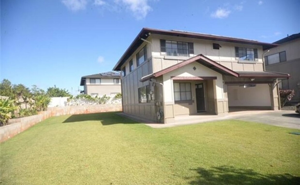 Building Photo - Beautiful 4 bedrooom/2.5 bath Single Famil...