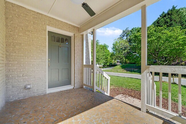 Foto del edificio - 490 Lynnhaven Dr SW