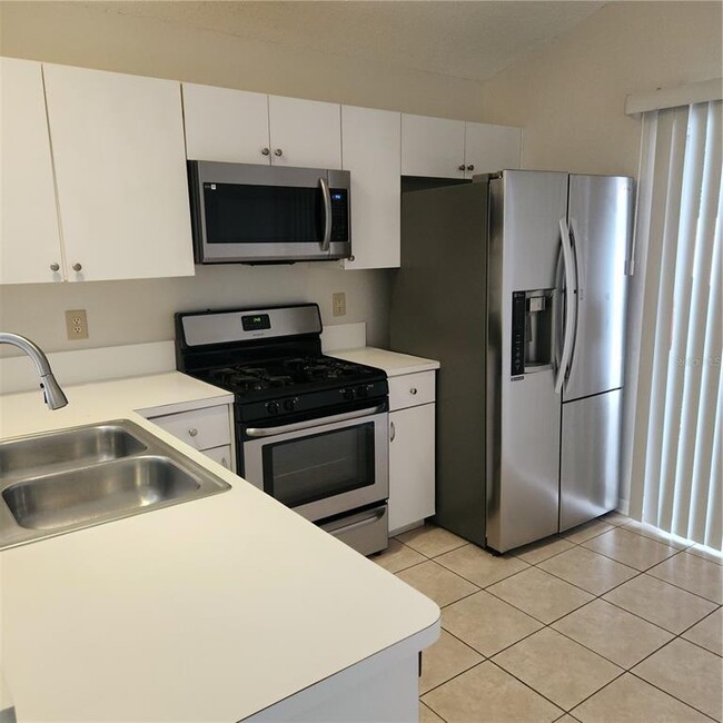 Building Photo - 28525 Seashell Ct