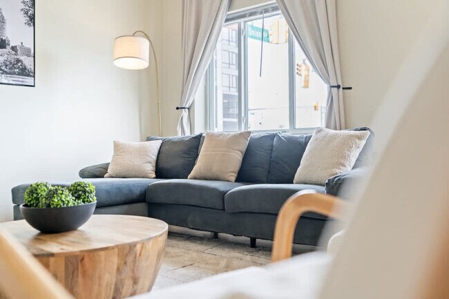 Foto del edificio - 1626 Union Turnpike