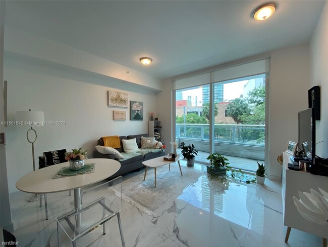 Foto del edificio - 1 br, 1 bath Condo - 1080 Brickell Ave Uni...