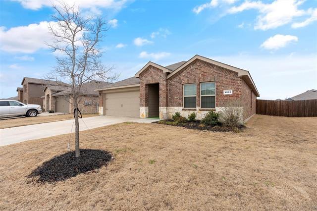 Building Photo - 1304 Lowhill Dr