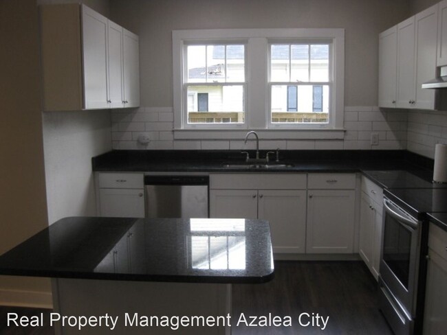 Building Photo - 4 br, 2 bath House - 116 N. Lafayette St