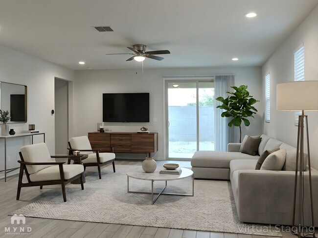 Foto del edificio - 815 N 109th Dr