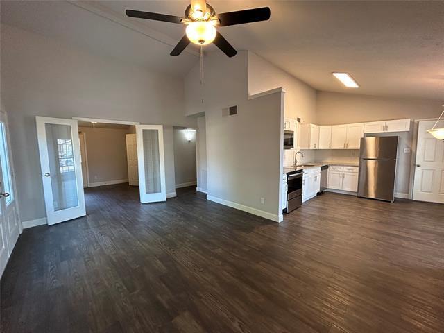 Foto del edificio - 7012 Newberry Ct E