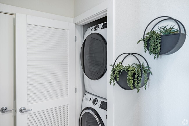 Building Photo - Ilumina at GCTC