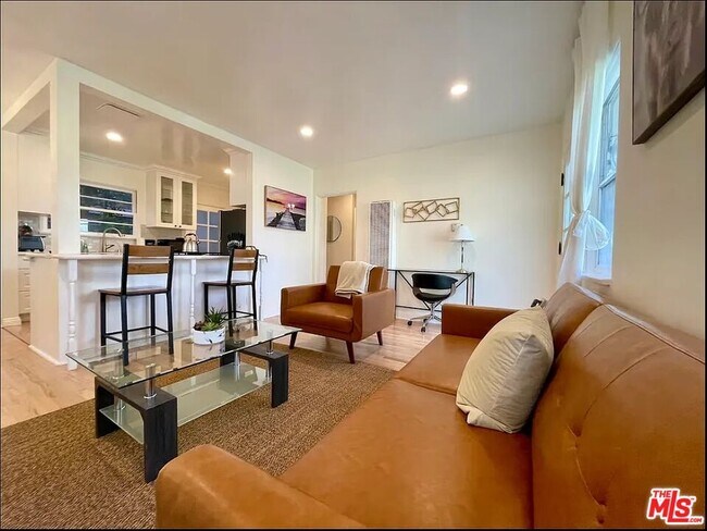 Foto del edificio - 1134 Chelsea Ave