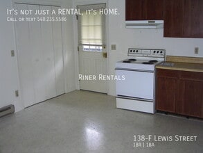 Building Photo - 138 Lewis St