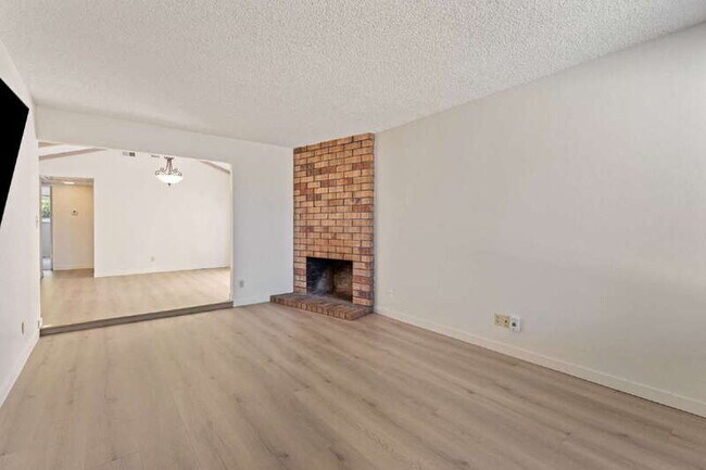 Foto del edificio - 3404 Alwood Ct