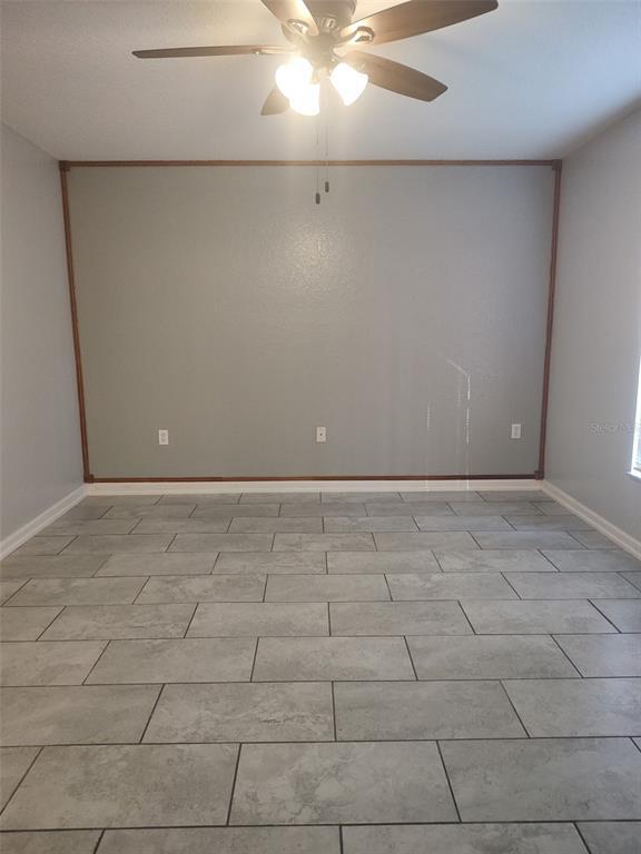 Building Photo - 406 Fox Lake Dr