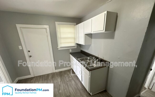 Building Photo - 1117 Keating Street