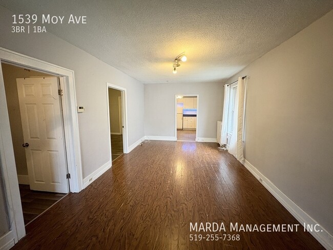 Building Photo - 1539 Moy Ave