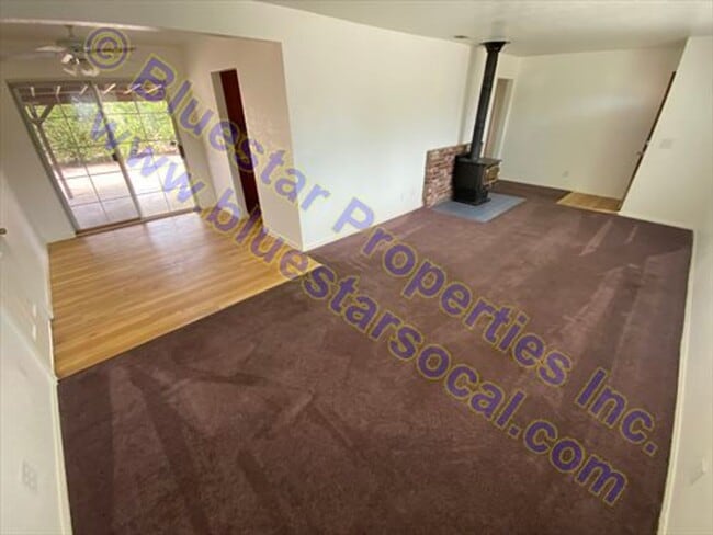 Building Photo - 14990 Ash St