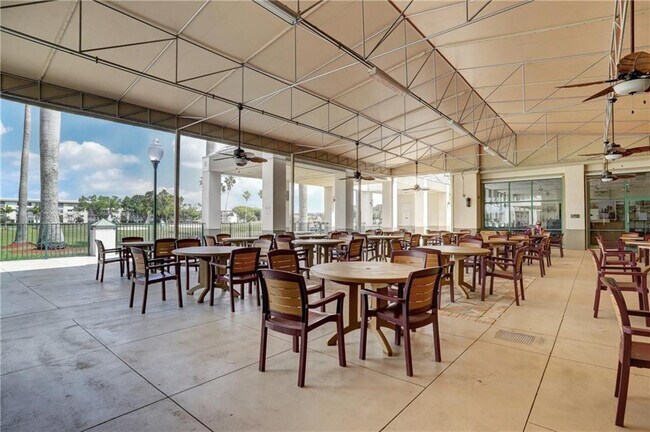 Foto del edificio - 2602 Nassau Bend