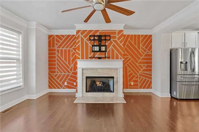 Building Photo - 6428 Brookside Blvd