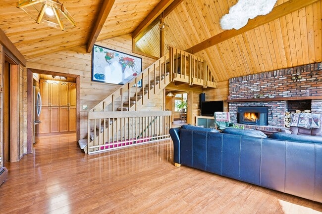Building Photo - 6060 Kilimanjaro Dr