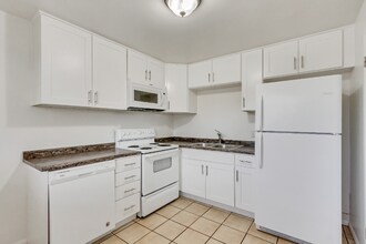 Building Photo - 2111 E 3300 S