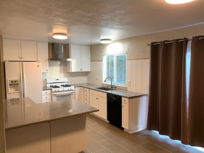 Foto del edificio - 911 Shelduck Ct