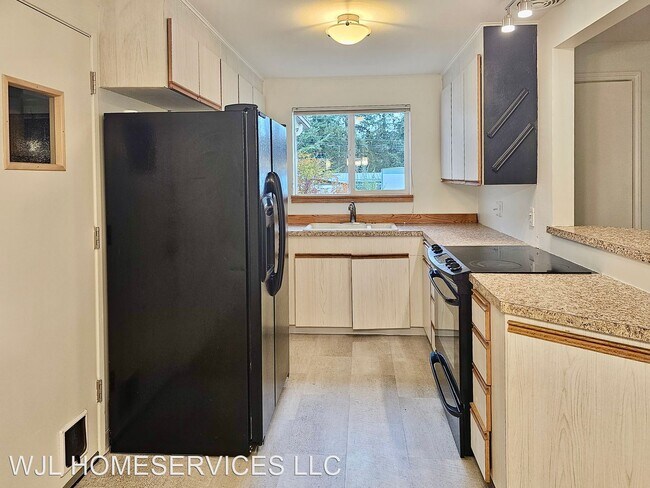 Foto del edificio - 3 br, 2 bath House - 22630 74th Pl W