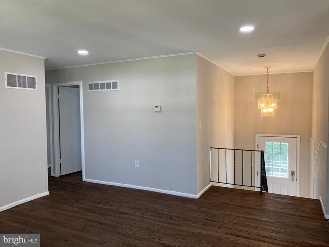 Foto del edificio - 528 Old Mill Rd