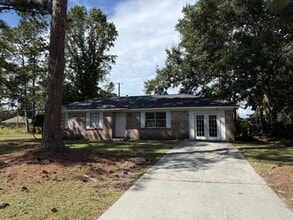 Building Photo - 107 S Robinhood Dr