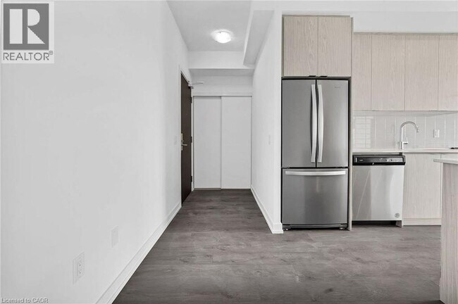 Building Photo - 55 Duke St W