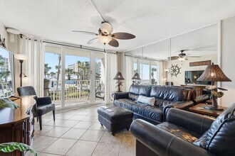 Building Photo - 7205 Thomas Dr