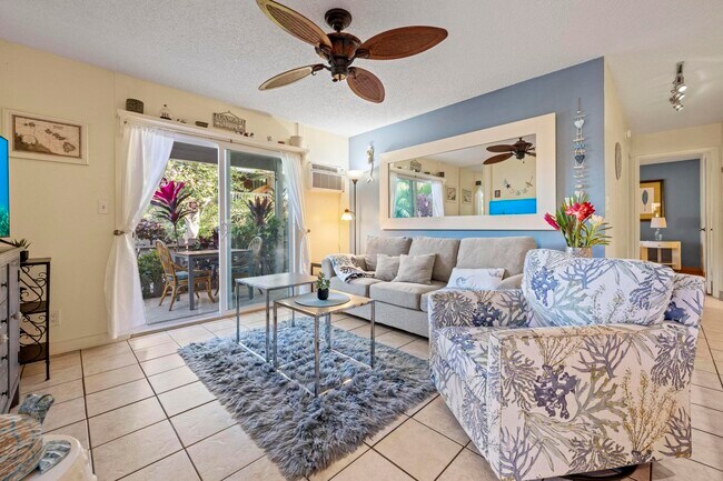 Foto del edificio - 140 Uwapo Rd