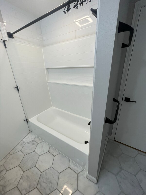 Foto del edificio - 5965 Teakwood Dr