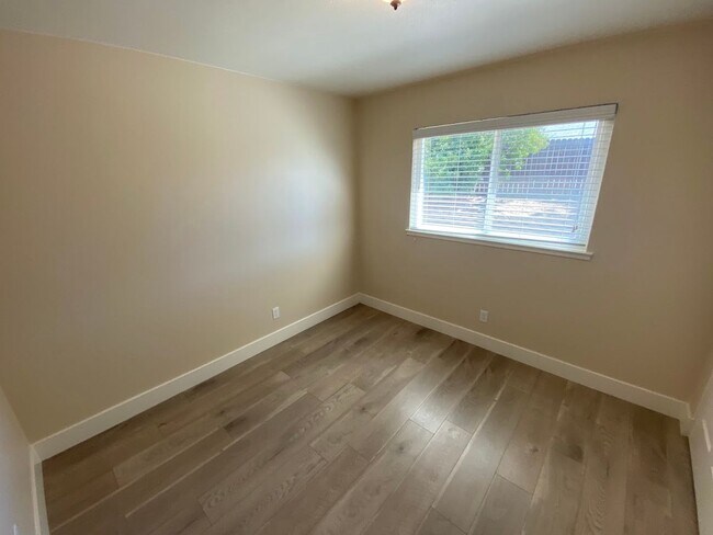 Building Photo - 4013 Andedon Cir