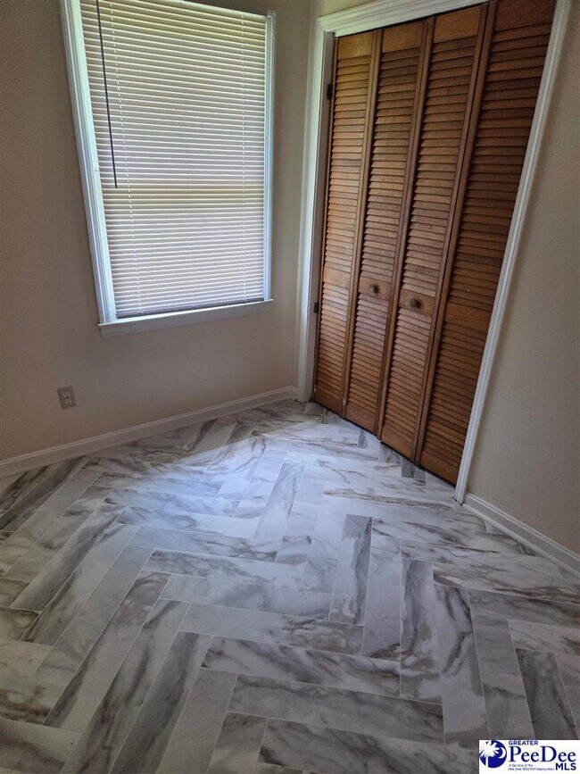 Building Photo - 917 Coleman Cir